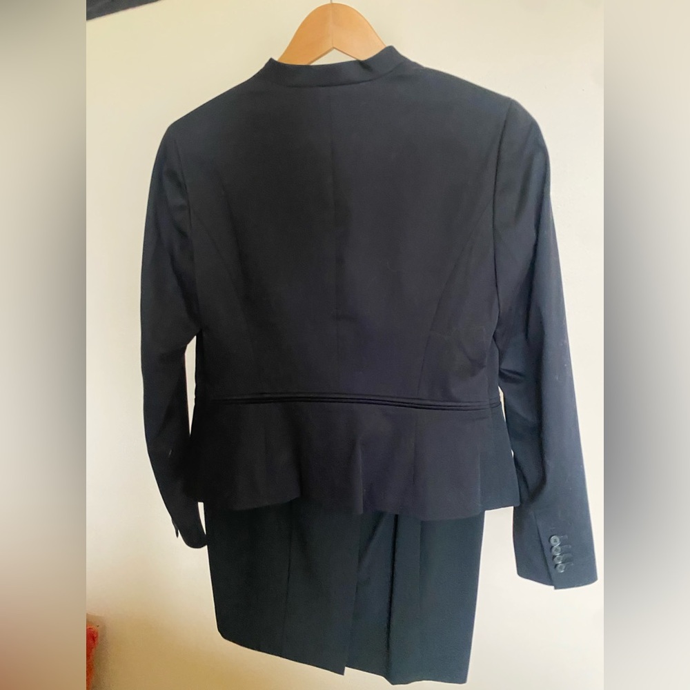 Ann Taylor NWT SKIRT SUIT SET - Sleek Black Blazer & Skirt - Picture 2 of 10